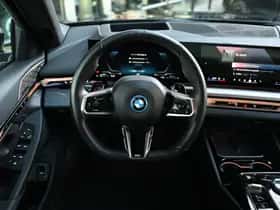 BMW 5-Serie (2025) thumbnail 6