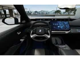 BMW iX3 (2026) thumbnail 7