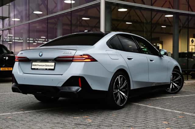 BMW 5-Serie (2025) thumbnail 2