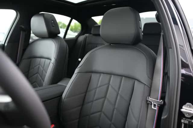 BMW i5 (2026) thumbnail 6