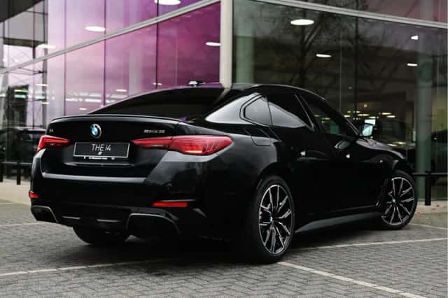 BMW i4 (2026) thumbnail 2