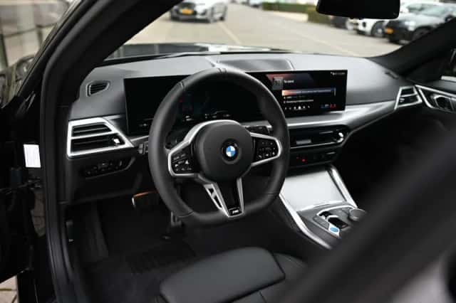 BMW i4 (2026) thumbnail 6