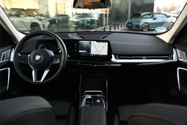 BMW X1 (2025) thumbnail 3