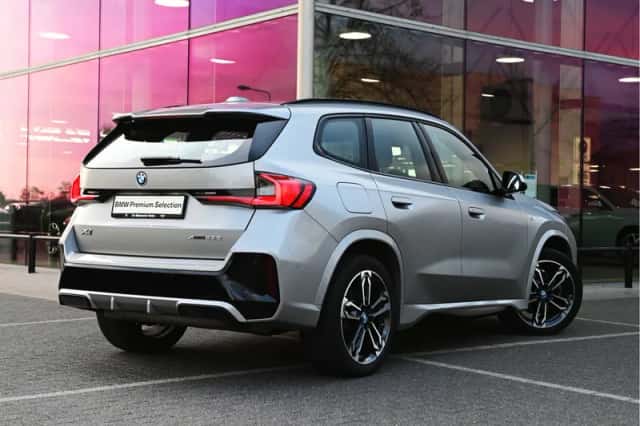 BMW X1 (2023) thumbnail 2