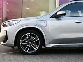 BMW X1 (2023) thumbnail 7