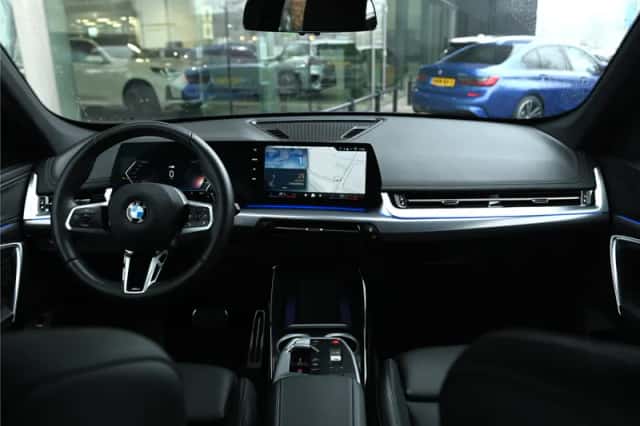 BMW X1 (2025) thumbnail 4