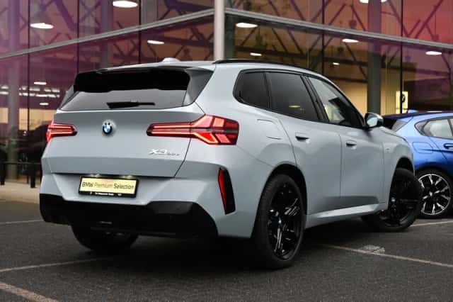 BMW X3 (2026) thumbnail 2