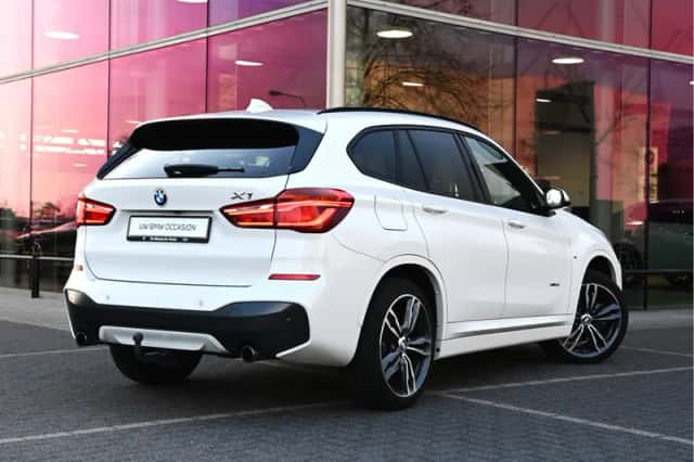 BMW X1 (2018) thumbnail 2