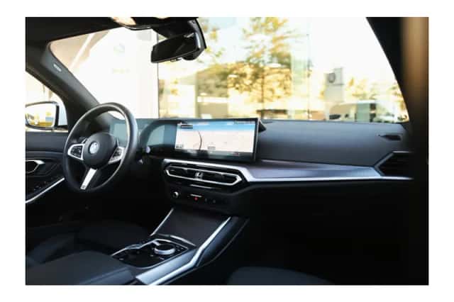 BMW 3-Serie (2024) thumbnail 4