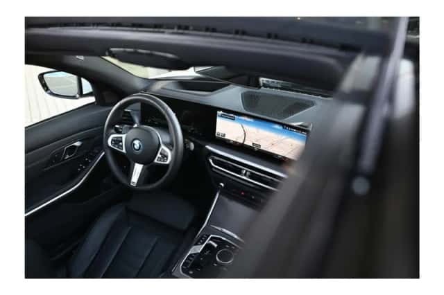 BMW 3-Serie (2024) thumbnail 6