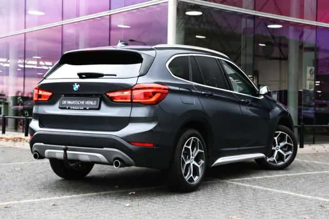 BMW X1 (2018) thumbnail 2