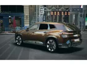 BMW XM (2026) thumbnail 2