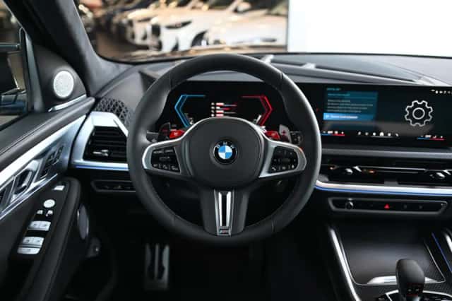 BMW XM (2026) thumbnail 6