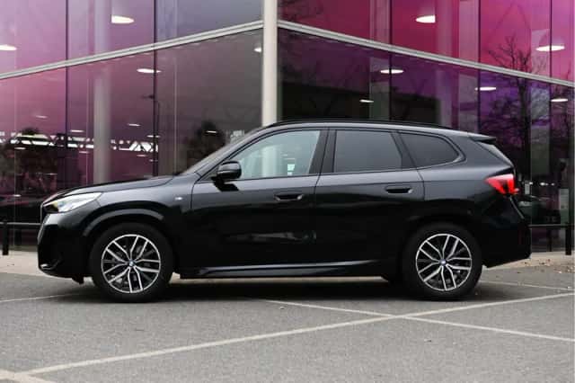 BMW X1 (2024) thumbnail 5