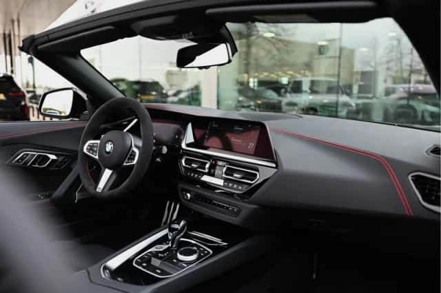 BMW Z4 (2026) thumbnail 4