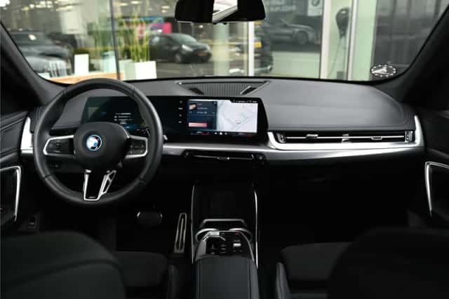 BMW X1 (2024) thumbnail 4