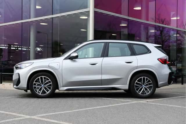 BMW X1 (2024) thumbnail 5