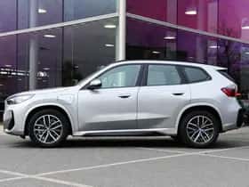 BMW X1 (2024) thumbnail 5