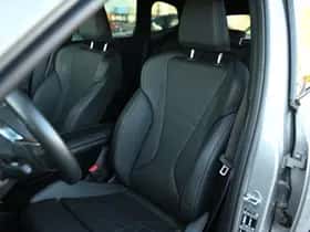 BMW iX1 (2025) thumbnail 4