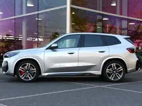 BMW iX1 (2025) thumbnail 5