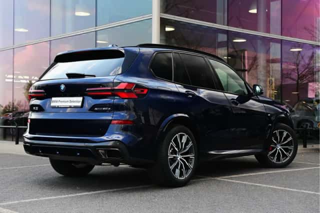 BMW X5 (2025) thumbnail 2