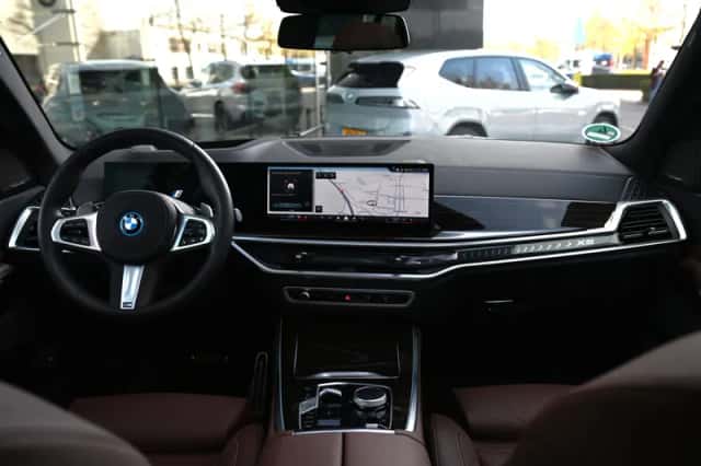 BMW X5 (2025) thumbnail 4