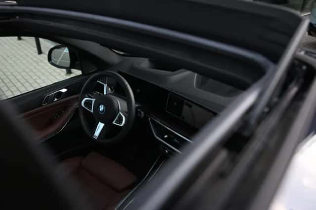 BMW X5 (2025) thumbnail 6