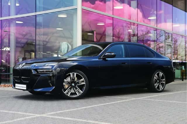 BMW i7 (2026) thumbnail 1