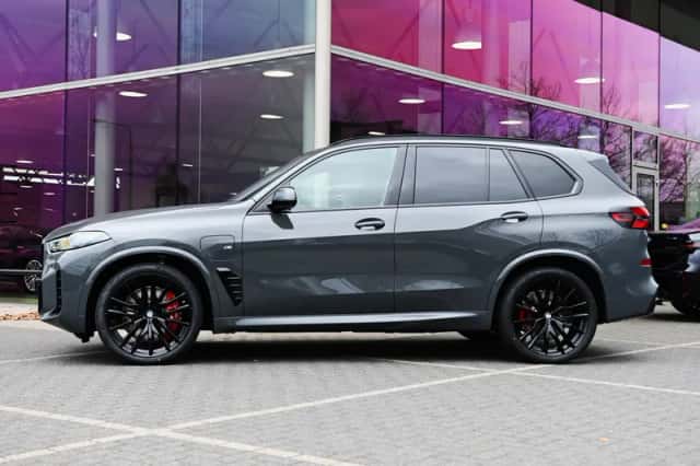 BMW X5 (2026) thumbnail 5