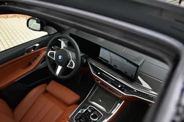 BMW X5 (2026) thumbnail 6