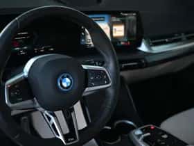 BMW iX1 (2022) thumbnail 13