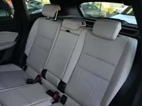 BMW iX1 (2022) thumbnail 15