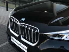 BMW iX1 (2022) thumbnail 9