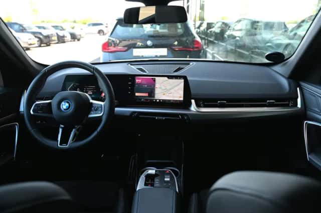 BMW X1 (2025) thumbnail 4