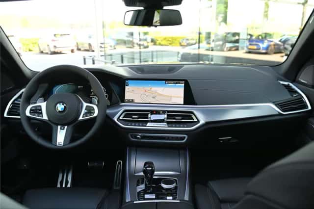 BMW X5 (2021) thumbnail 4