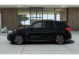 BMW iX1 (2026) thumbnail 5