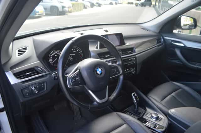 BMW X1 (2018) thumbnail 6