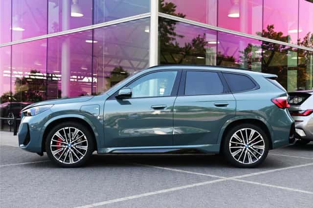 BMW X1 (2024) thumbnail 5
