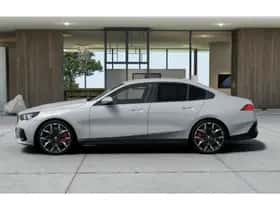 BMW i5 (2026) thumbnail 5