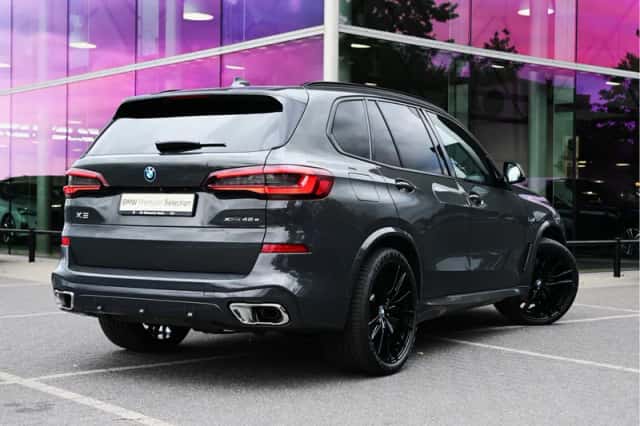 BMW X5 (2023) thumbnail 2