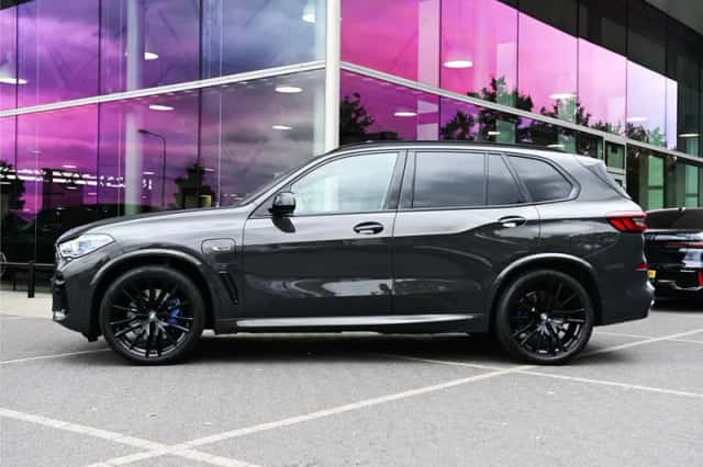 BMW X5 (2023) thumbnail 5