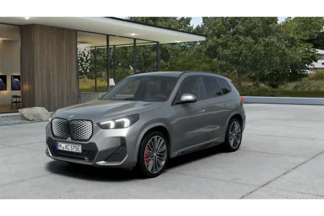 BMW iX1 (2026) thumbnail 1
