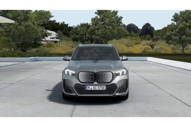 BMW iX1 (2026) thumbnail 3