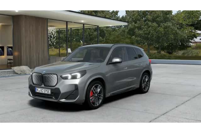 BMW iX1 (2026) thumbnail 1