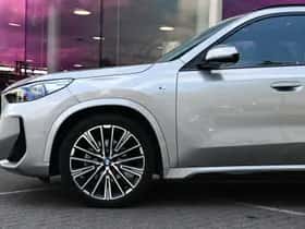 BMW X1 (2023) thumbnail 7