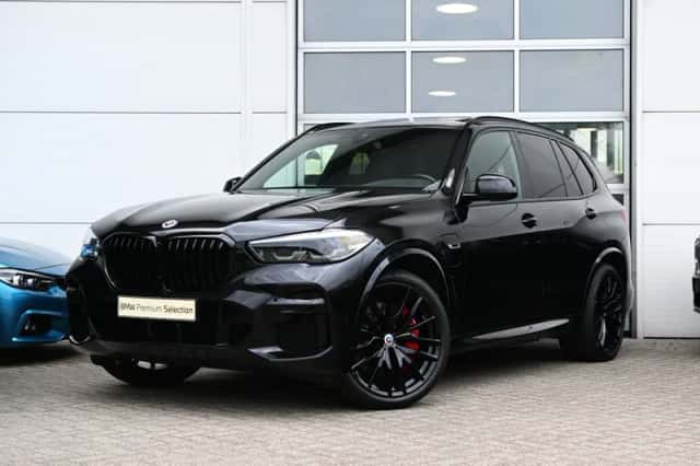 BMW X5 (2022) thumbnail 1
