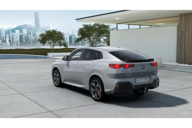 BMW iX2 (2026) thumbnail 2