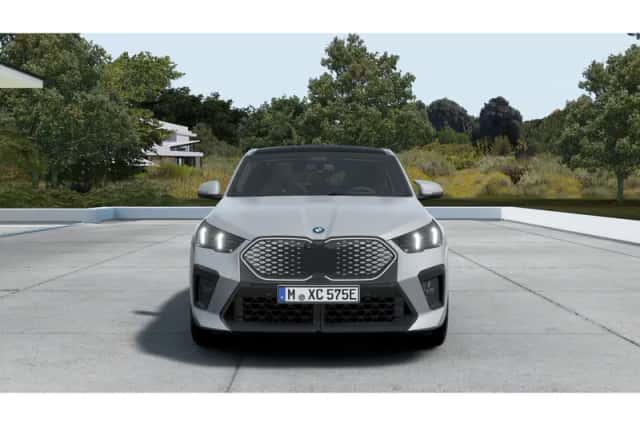 BMW iX2 (2026) thumbnail 3