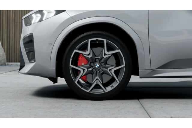 BMW iX2 (2026) thumbnail 6