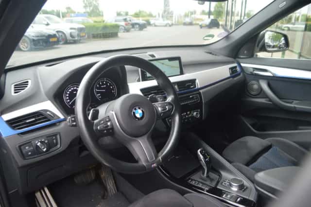 BMW X1 (2019) thumbnail 2